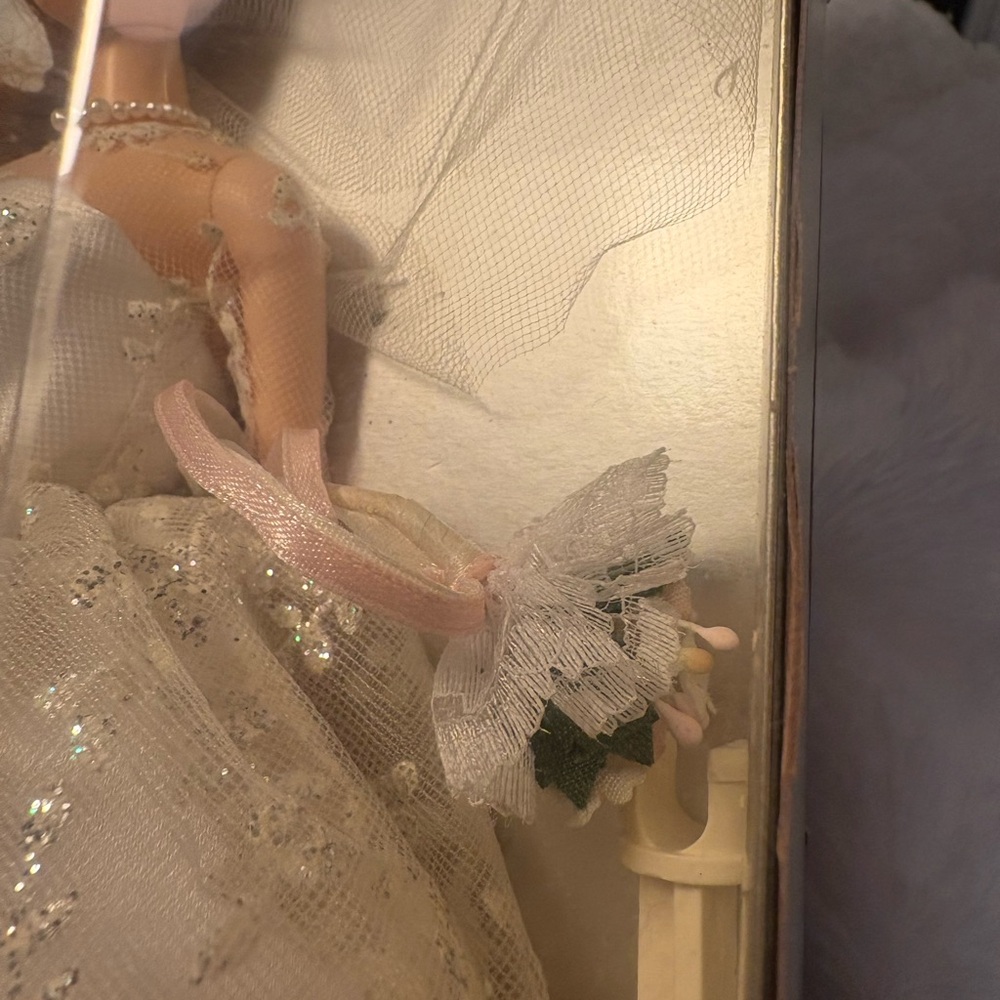 Wedding day Barbie 1996 vintage box damage shelf ware  NIB - Picture 10 of 16